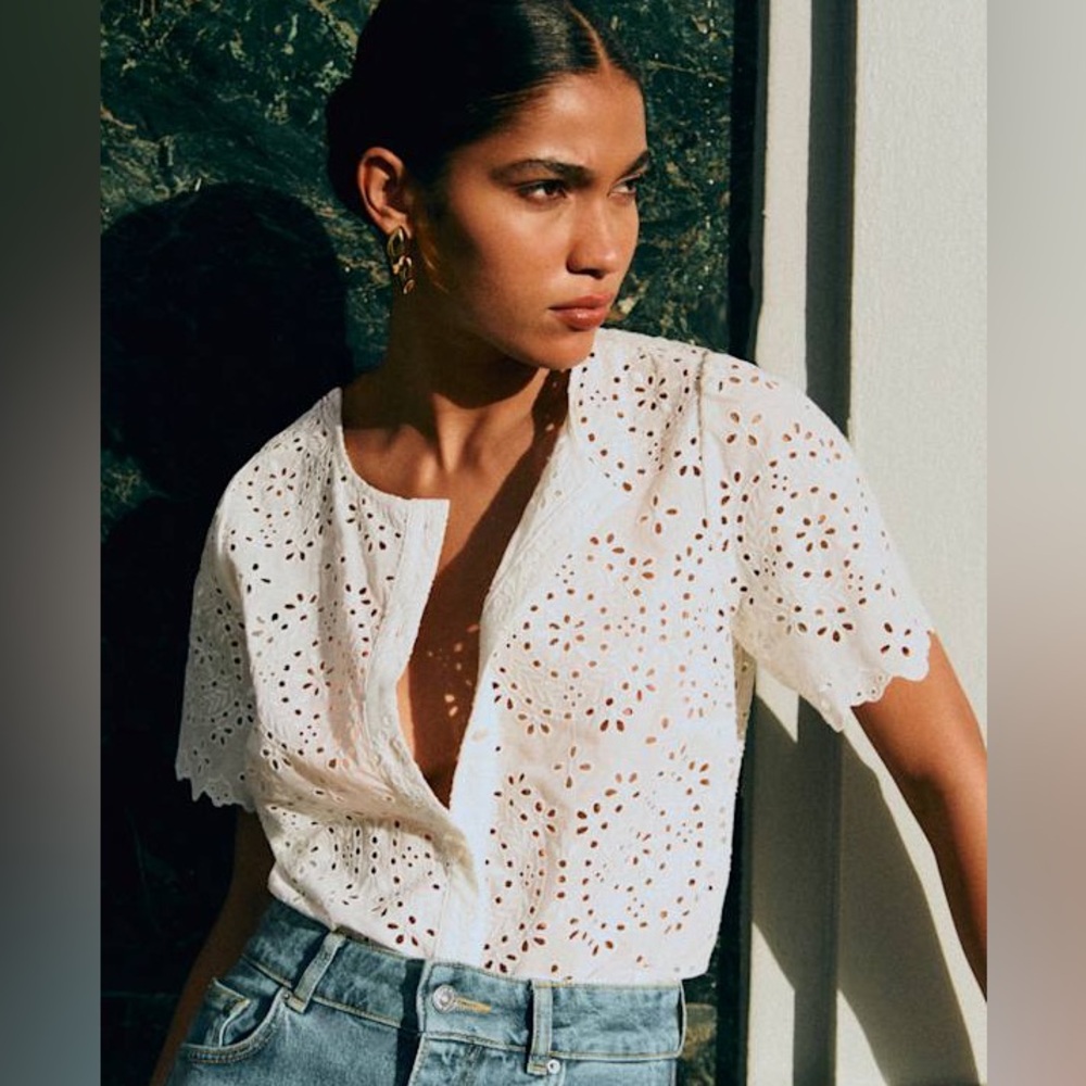 Sezane White Eyelet Blouse - Picture 2 of 7